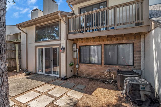 6433 Southpoint Drive, Dallas, TX 75248