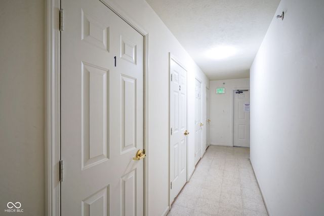 6509 Emerald Hill Court 104, Indianapolis, IN 46237