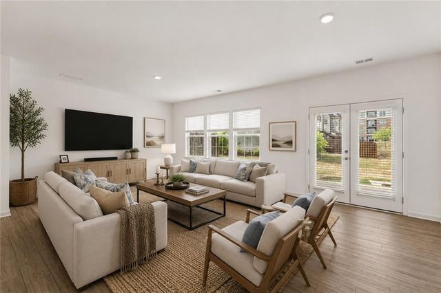 649 Isom Walk, Suwanee, GA 30024