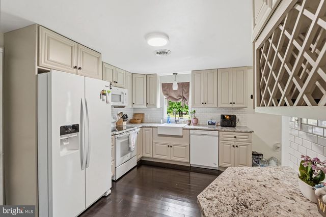 1602 HARVEY STRAUGHN RD, Townsend, DE 19734