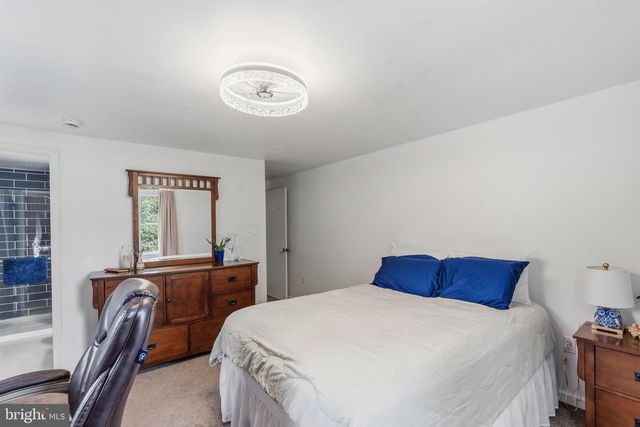1602 HARVEY STRAUGHN RD, Townsend, DE 19734