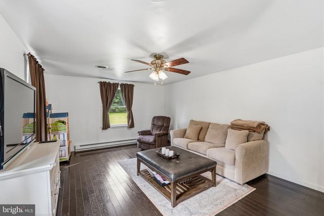 1602 HARVEY STRAUGHN RD, Townsend, DE 19734