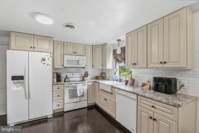 1602 HARVEY STRAUGHN RD, Townsend, DE 19734