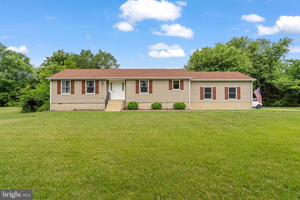 1602 HARVEY STRAUGHN RD, Townsend, DE 19734