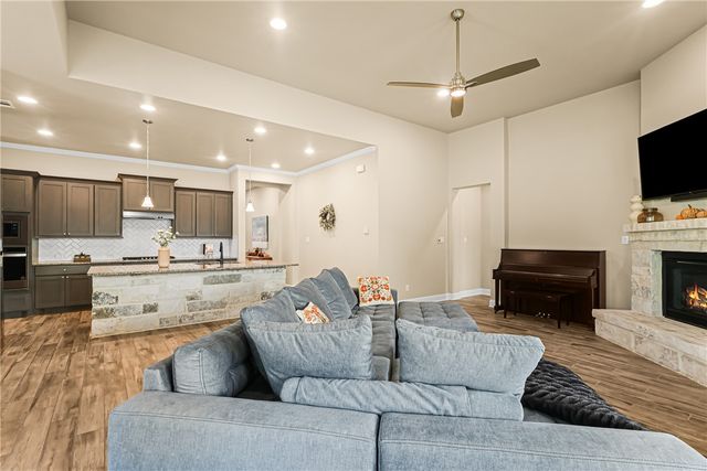 27103 Coltens Canyon, San Antonio, TX 78260