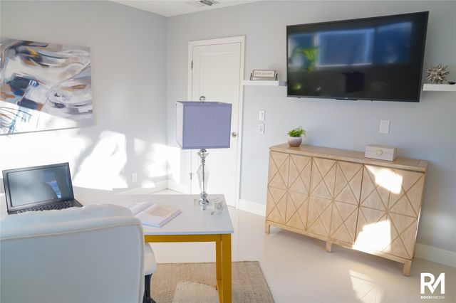 4841 NE 28th Ave, Fort Lauderdale, FL 33308