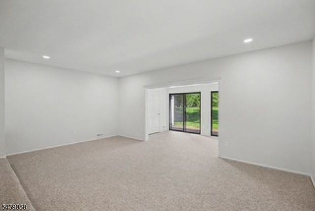 802 Brokaw Ct B, Bridgewater Twp., NJ 08807