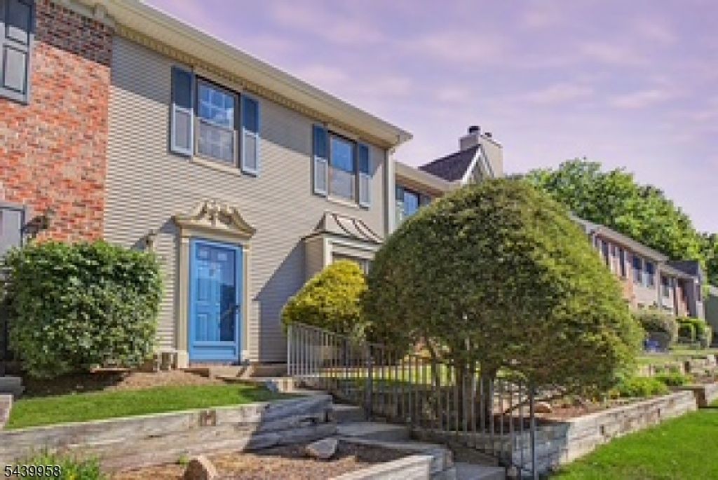 802 Brokaw Ct B, Bridgewater Twp., NJ 08807