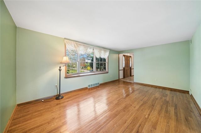 3902 Glencoe Ct, Murrysville, PA 15668