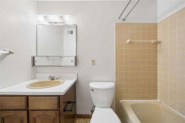 3902 Glencoe Ct, Murrysville, PA 15668