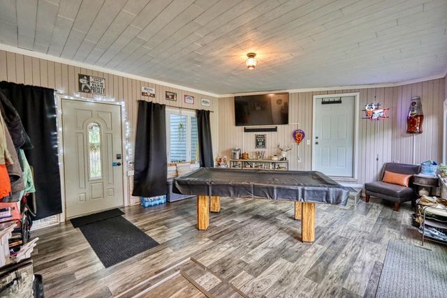 W10140 Schiefelbein Road, Poynette, WI 53955