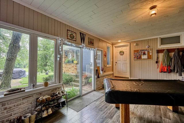 W10140 Schiefelbein Road, Poynette, WI 53955