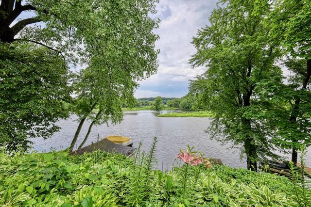 W10140 Schiefelbein Road, Poynette, WI 53955