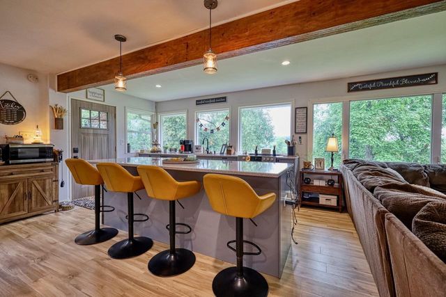 W10140 Schiefelbein Road, Poynette, WI 53955