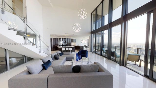 18555 COLLINS AVE 4604, Miami Beach, FL 33160