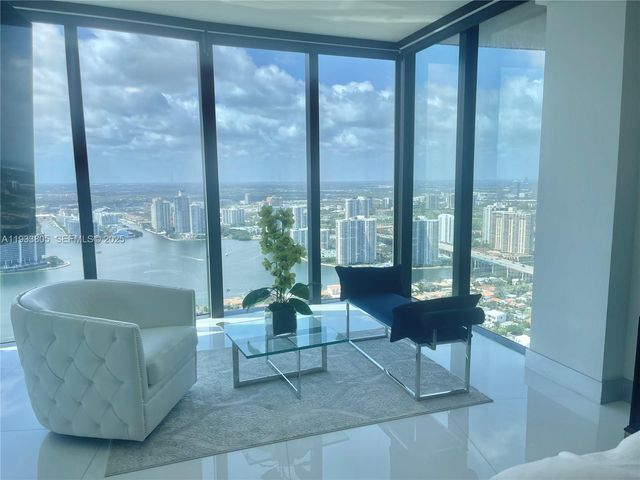 18555 COLLINS AVE 4604, Miami Beach, FL 33160