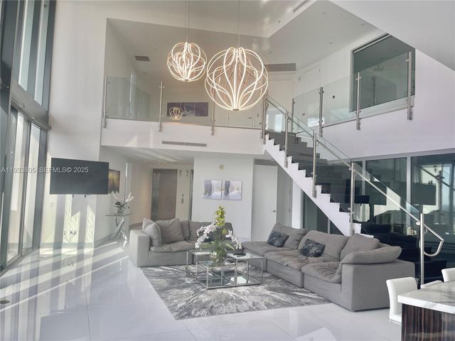 18555 COLLINS AVE 4604, Miami Beach, FL 33160