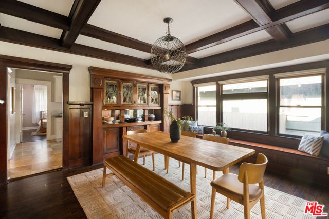 2345 W 30th Street, Los Angeles, CA 90018