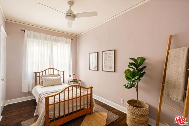 2345 W 30th Street, Los Angeles, CA 90018