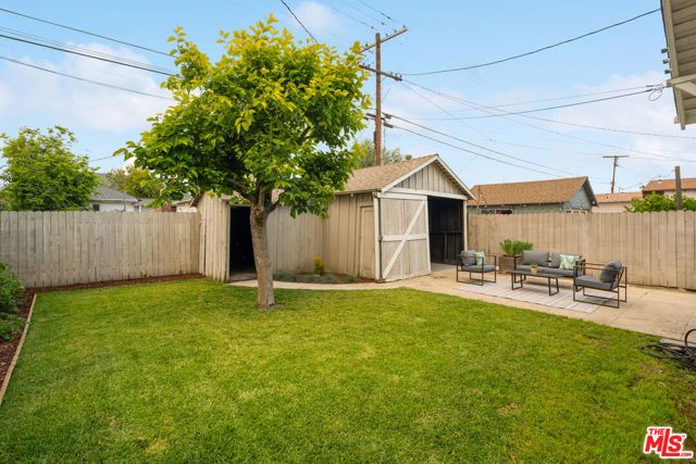 2345 W 30th Street, Los Angeles, CA 90018