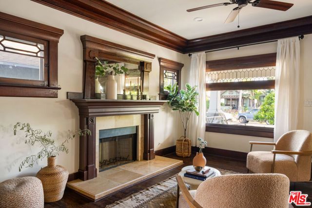 2345 W 30th Street, Los Angeles, CA 90018