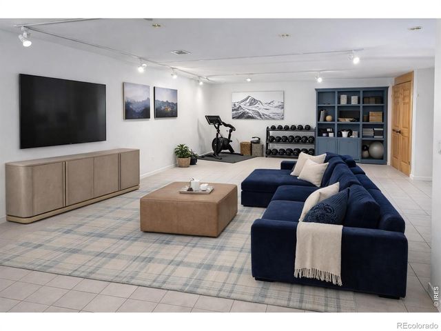 3616 Roundtree Court, Boulder, CO 80304