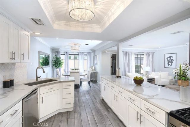 395 W Mariposa Avenue C, Sierra Madre, CA 91024