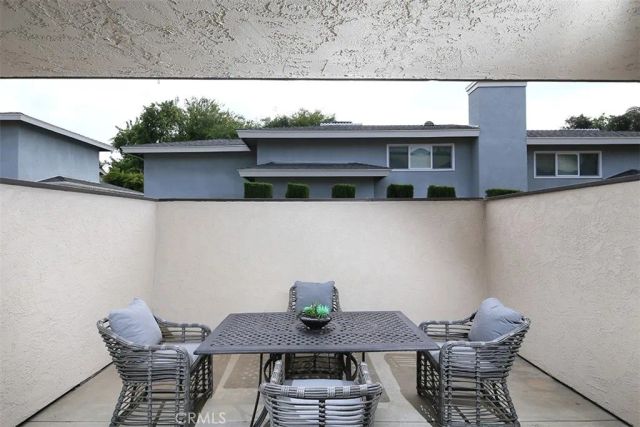 395 W Mariposa Avenue C, Sierra Madre, CA 91024