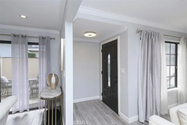 395 W Mariposa Avenue C, Sierra Madre, CA 91024