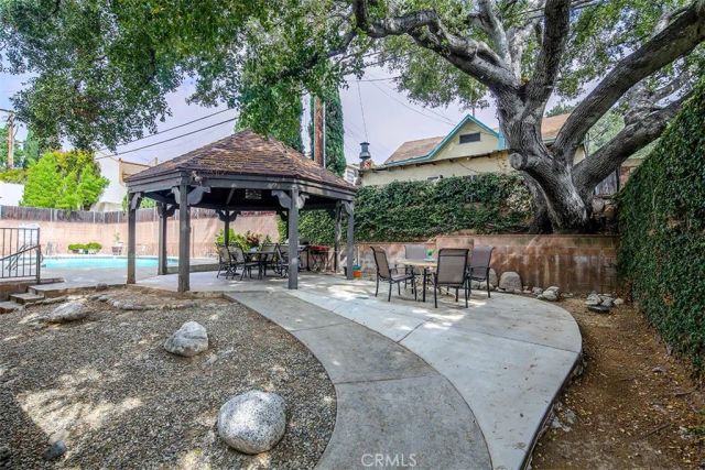 395 W Mariposa Avenue C, Sierra Madre, CA 91024