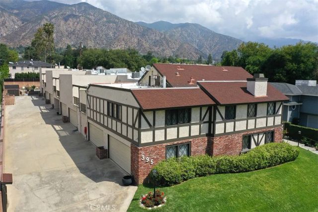 395 W Mariposa Avenue C, Sierra Madre, CA 91024