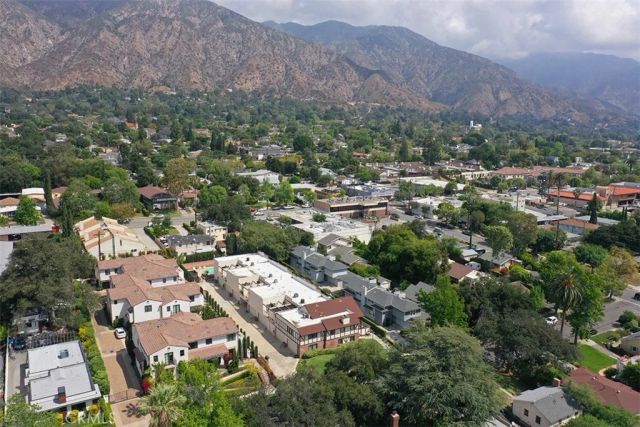 395 W Mariposa Avenue C, Sierra Madre, CA 91024