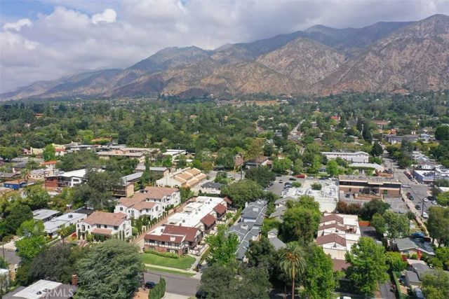 395 W Mariposa Avenue C, Sierra Madre, CA 91024