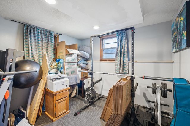 918 26TH AVENUE, Council Bluffs, IA 51501