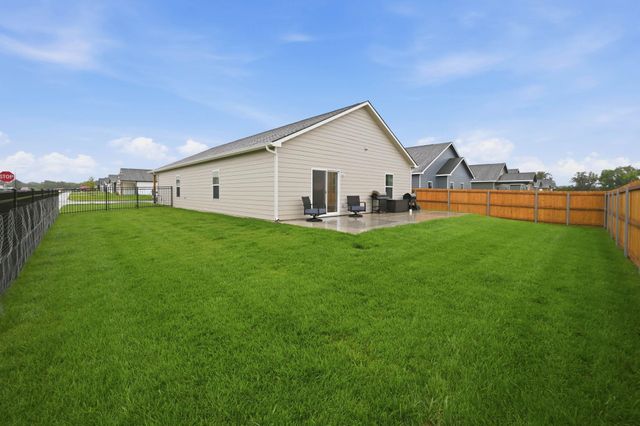 337 N Woodstone St, Derby, KS 67037