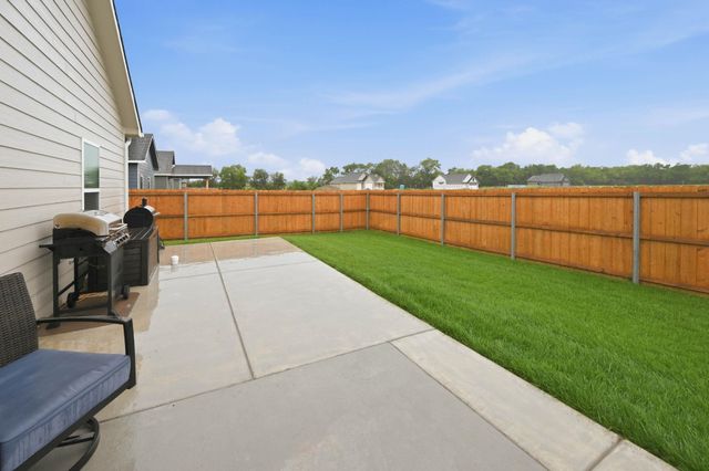 337 N Woodstone St, Derby, KS 67037