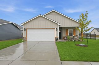 337 N Woodstone St, Derby, KS 67037