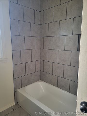 3506 S Jamestown Avenue, Tulsa, OK 74135