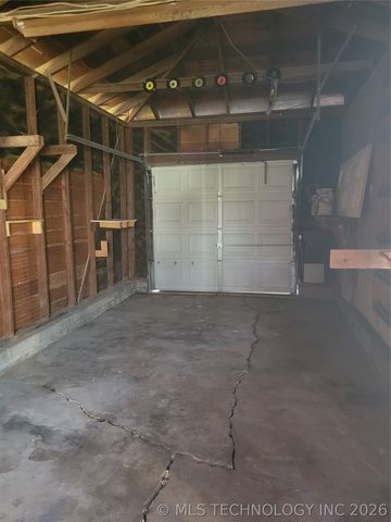 3506 S Jamestown Avenue, Tulsa, OK 74135