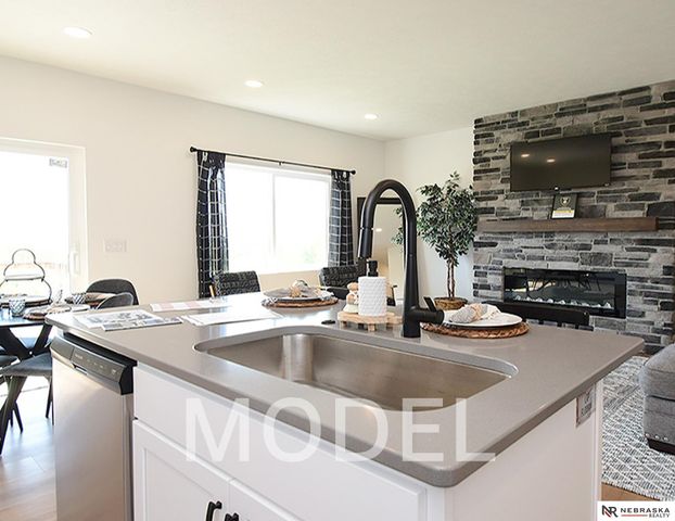 14803 Willow Street, Bennington, NE 68007