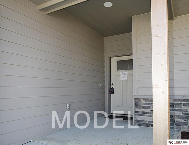 14803 Willow Street, Bennington, NE 68007