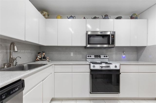 2101 S Ocean Drive 2707, Hollywood, FL 33019