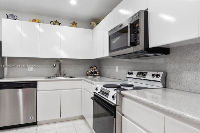 2101 S Ocean Drive 2707, Hollywood, FL 33019