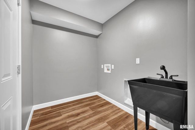 2738 W MILLBROOK Court, Peoria, IL 61615