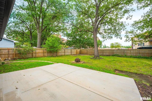 2738 W MILLBROOK Court, Peoria, IL 61615