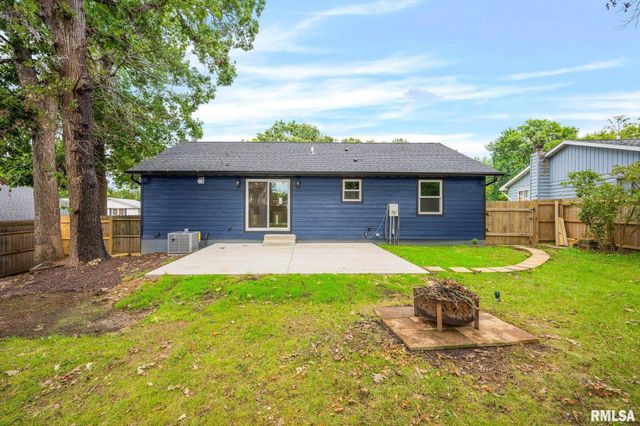 2738 W MILLBROOK Court, Peoria, IL 61615