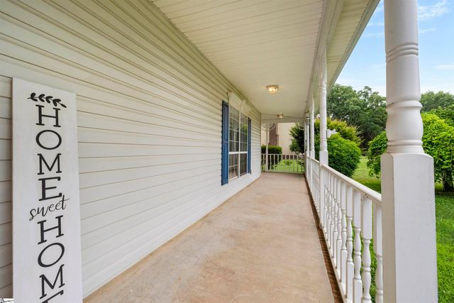 104 Wren Crossing Court, Easley, SC 29642
