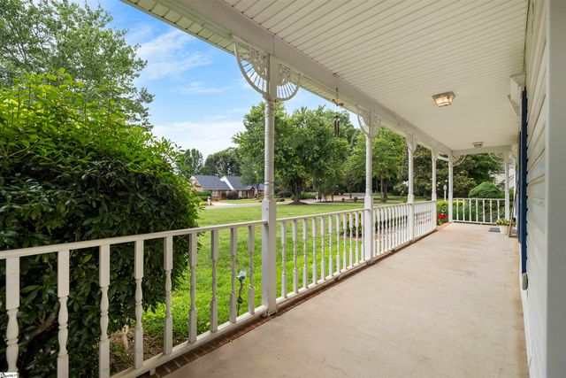104 Wren Crossing Court, Easley, SC 29642