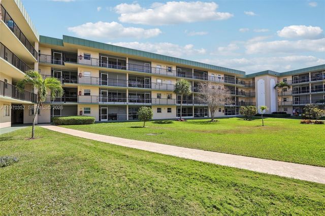 804 SE 7th St 402, Deerfield Beach, FL 33441