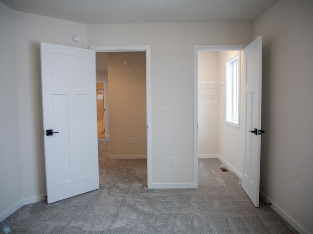 1449 66th Avenue S, Fargo, ND 58104